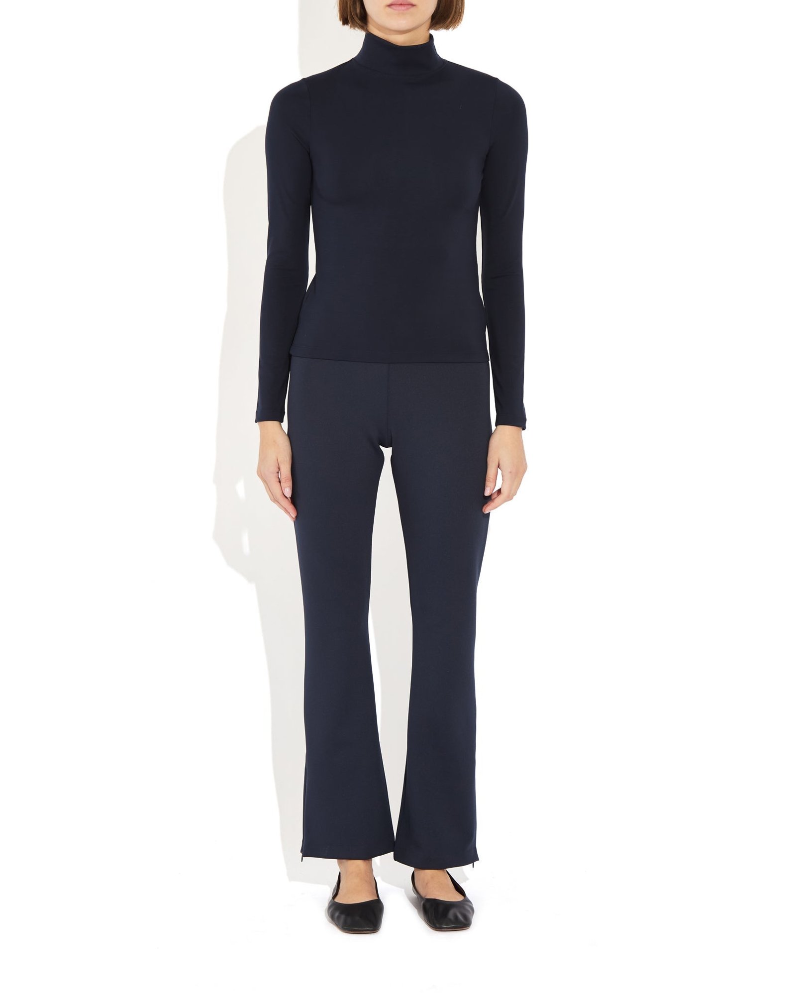 Sarah Pant - Image 4